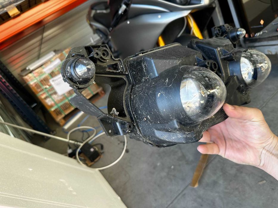 Нови фарове за Yamaha R1 2009