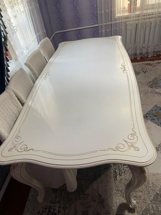 Продам стол в хорошем состоянии