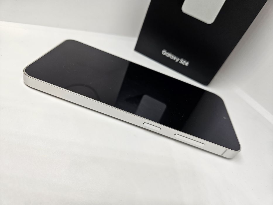 Samsung Galaxy S24 5G 128Gb/8Ram Gray 302 Цъкла 100%