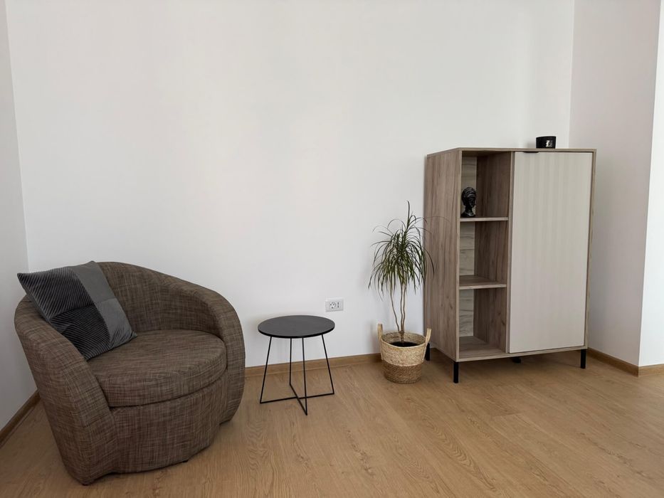 Apartament 2 camere, centru Onești, renovat, vedere panoramică