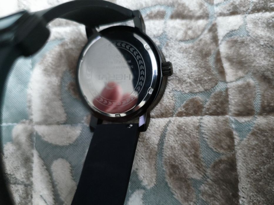 Часы казино на магните продам срочно,за такую цену нигде нет!!!