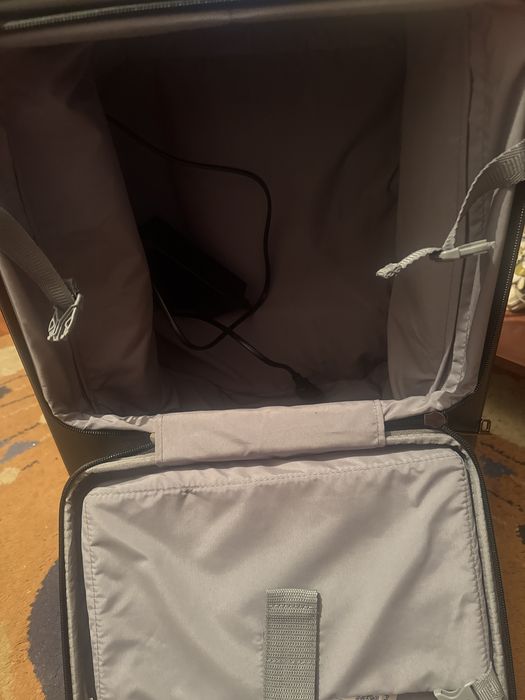 Умный чемодан Airwheel robot