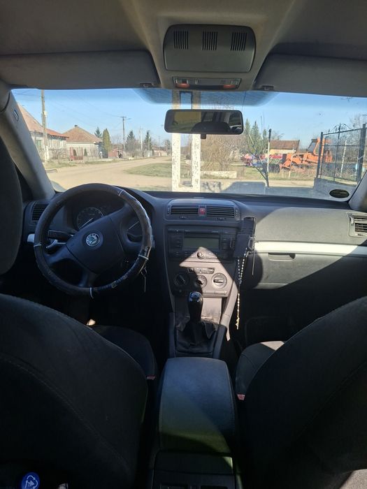 De vănzare Skoda octavia2 pentru dezmembrare
