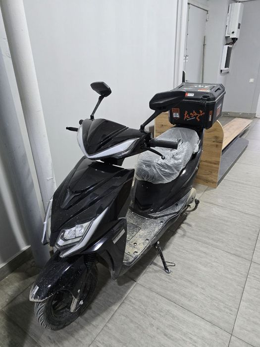 Электроскутер Volt Storm