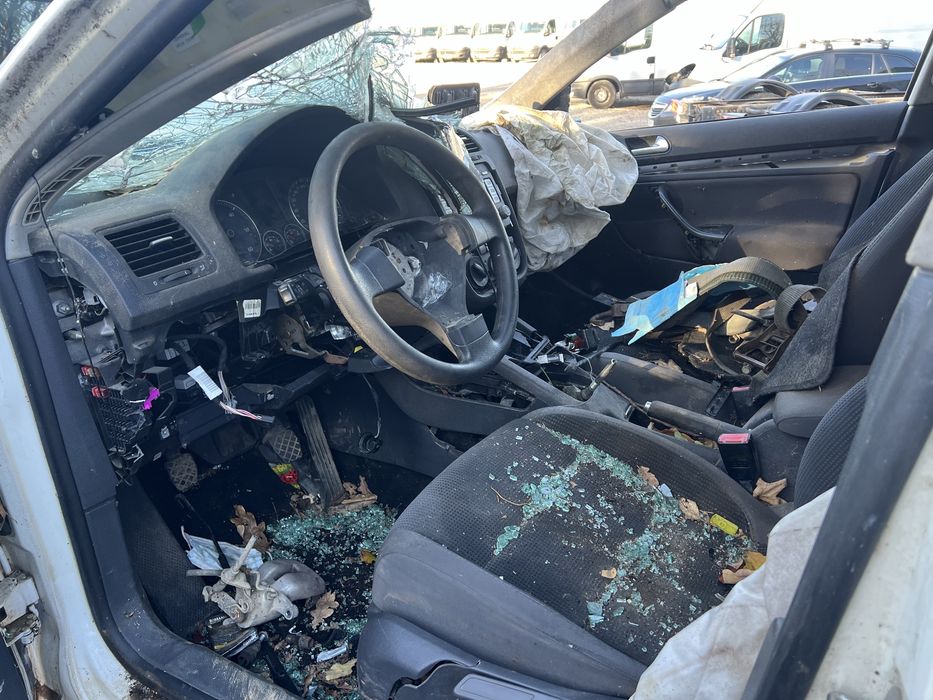 Volkswagen Golf 1.9 TDi 105hp , Голф 5 комби тди 105кс На Части !!!