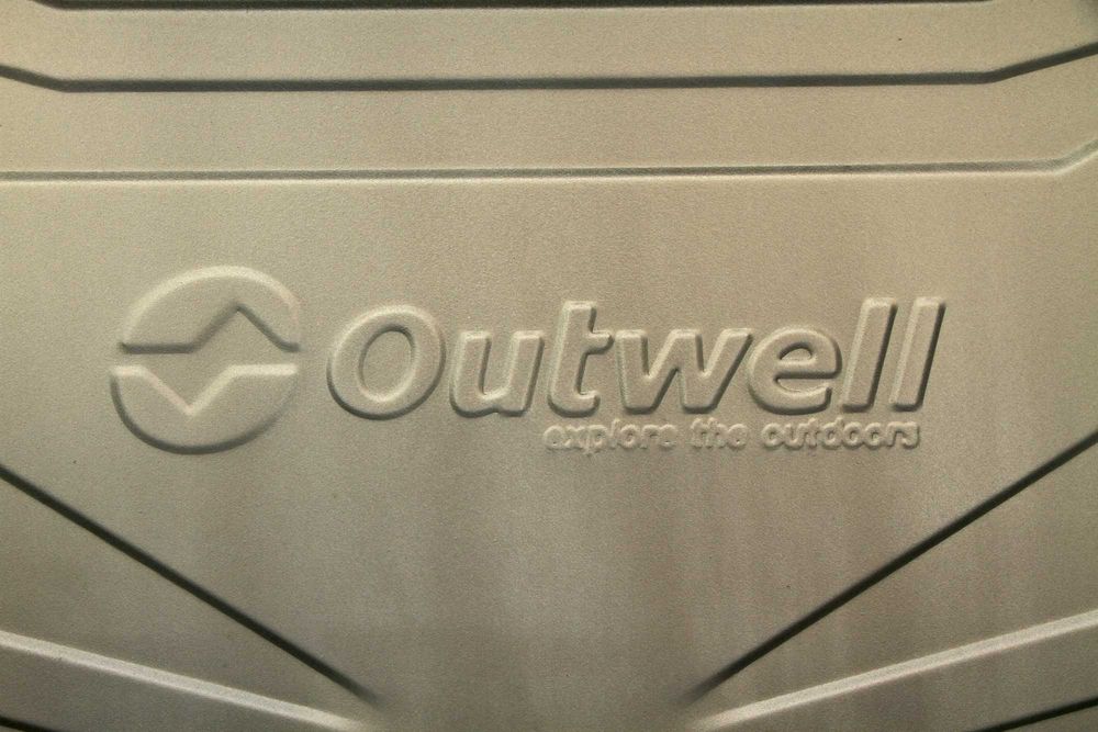 Двоен газов котлон за къмпинг на датската фирма "Outwell", модел Annatto. Нов.