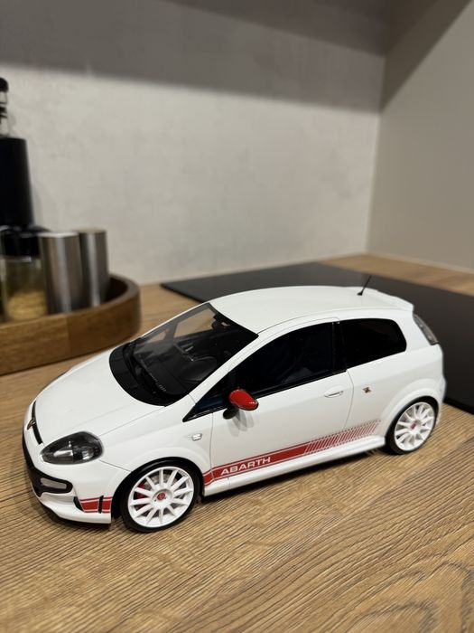 fiat grande punto 1/18 otto