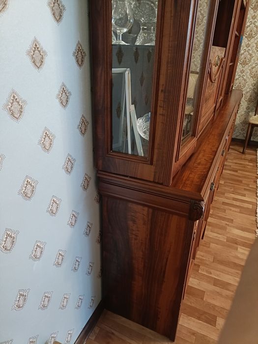 Продам гостиную стенку