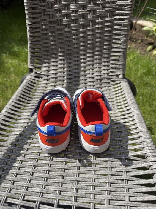Продавам детски обувки Nike