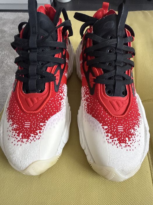 Детски баскетболни маратонки Адидас