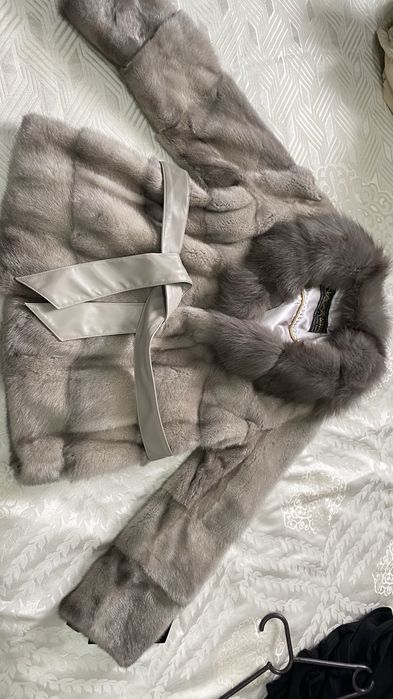 Продам новую шубу норковую