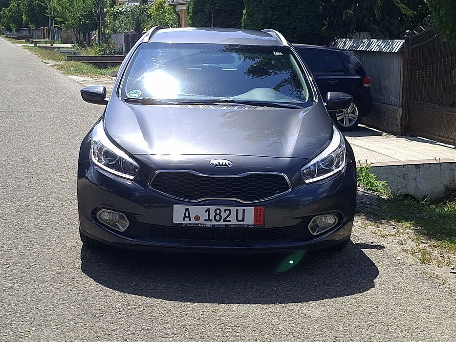 Kia Ceed 1,6 crdi 131cp 2013