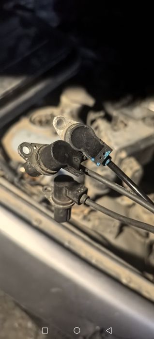 Датчик коленвала м52