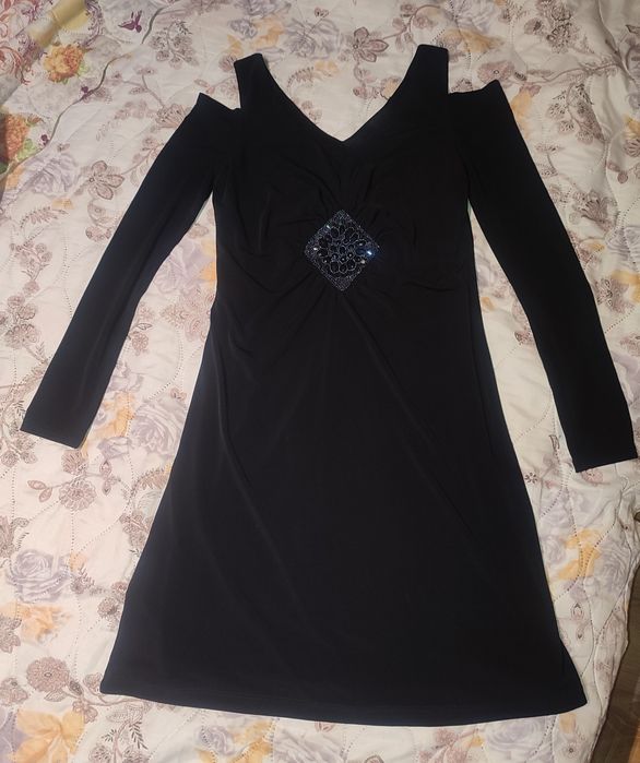 Елегантна дамска рокля