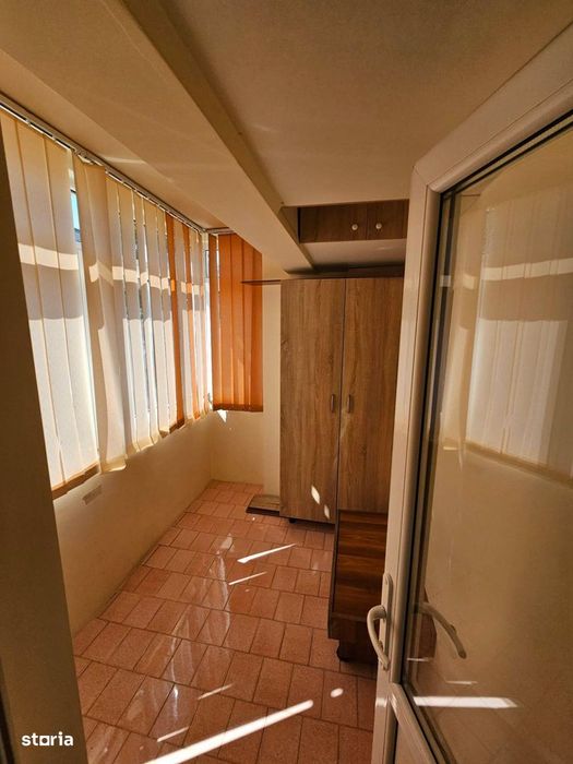 Apartament 2 camere, etaj 2, centru