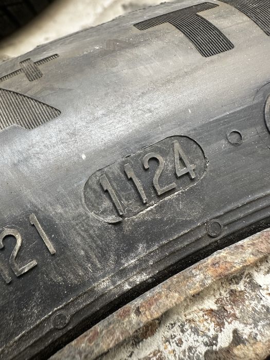 4 бр. 185/60/15 ESA + Tecar Supergrip PRO