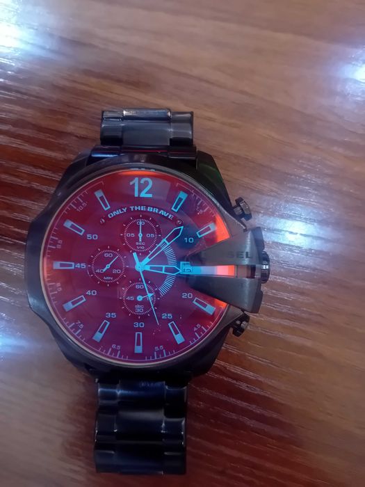 Часы  Diesel хорошие