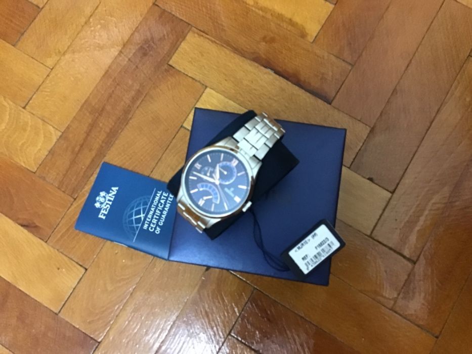 Vând ceas FESTINA