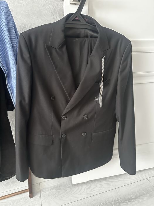 4 разных костюма классика