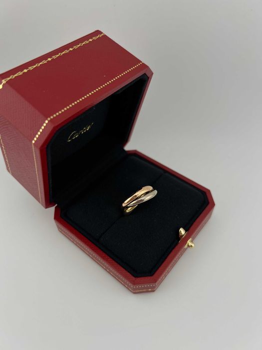 Кольцо Cartier Trinity