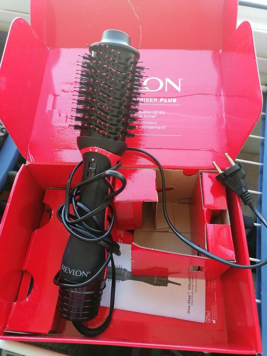 Perie electrica fixa REVLON One-Step Volumiser PLUS RVDR5298E, cu cap detasabil, 4 trepte temperatura, tehnologie ioni Tourmaline, ceramica si titan