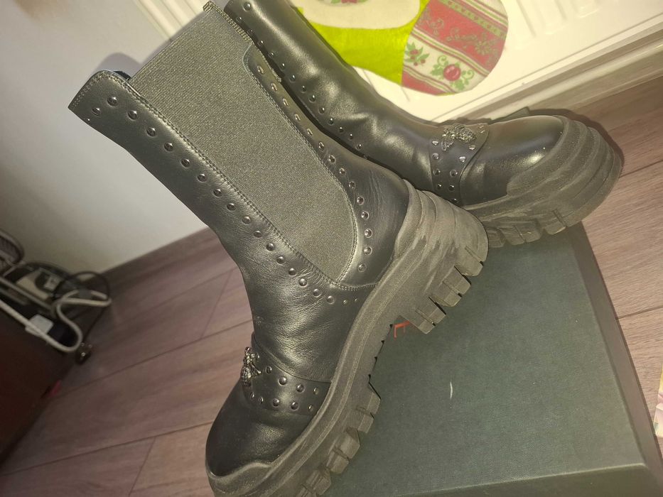 Ghete Musette Edith bee