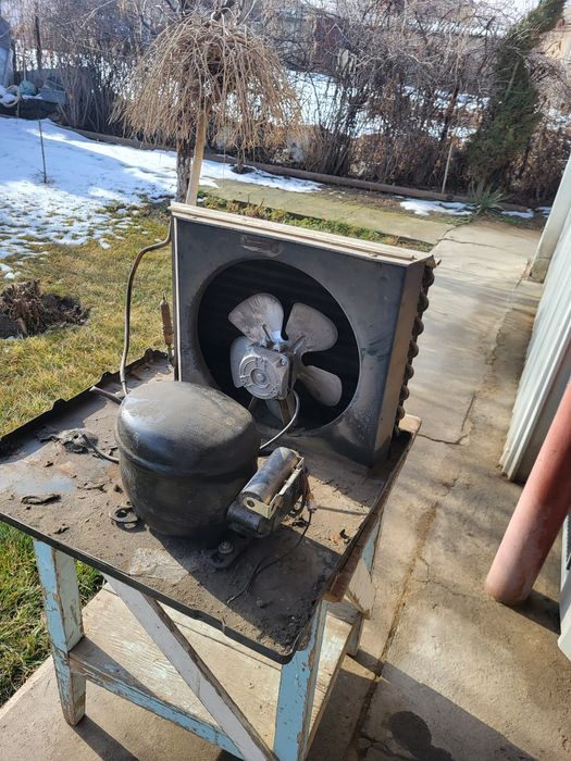 Компрессор на холодильник