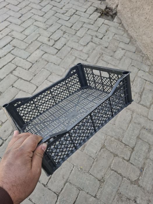 Пластмасс ящиклар сотилади оптом.