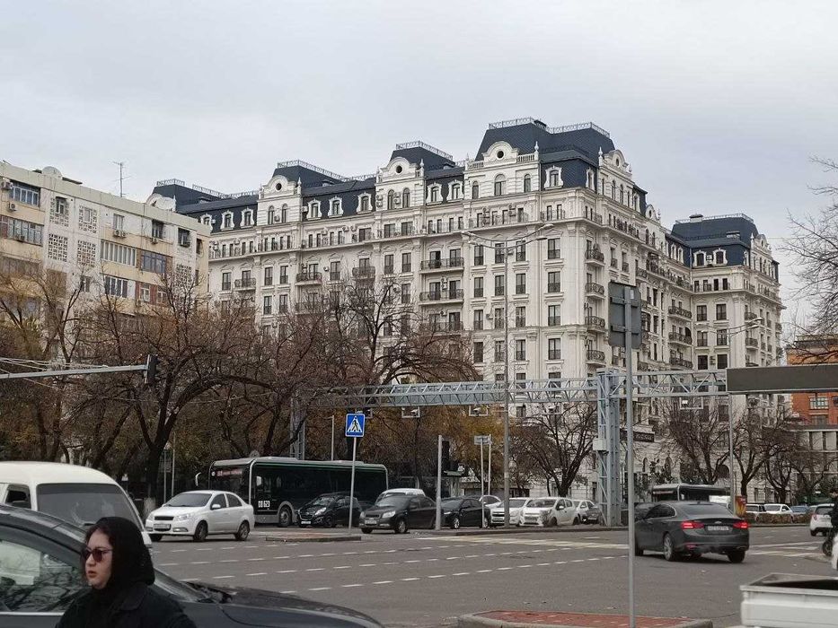 Продается 5 комнатная квартира ЖК Казахстан 170м2 Коробка Кирпич Метро