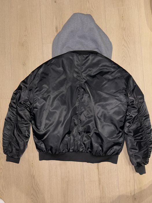 Bomber яке с качулка