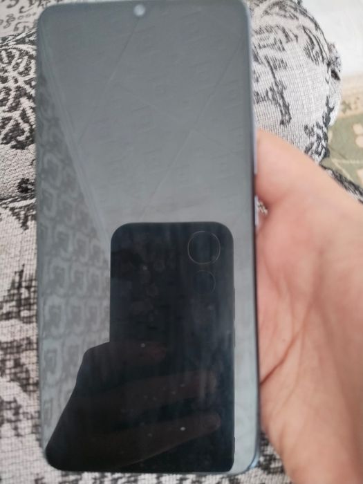 Обменяю vivo V21