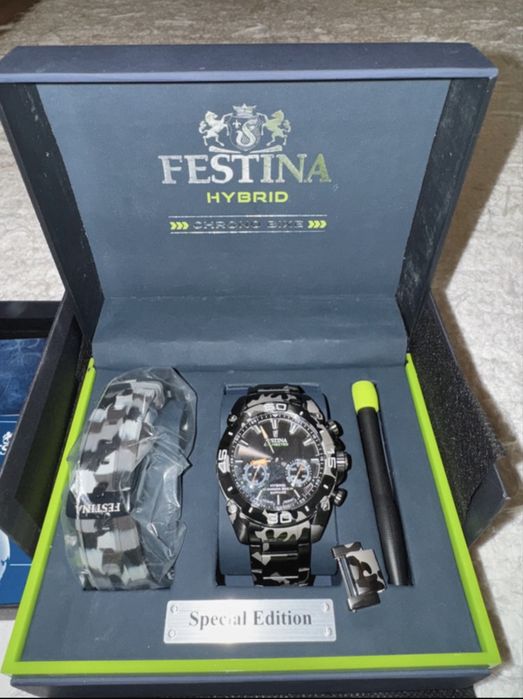 Ceas Festina Conected 20545/1 (curea metalica si cauciuc)