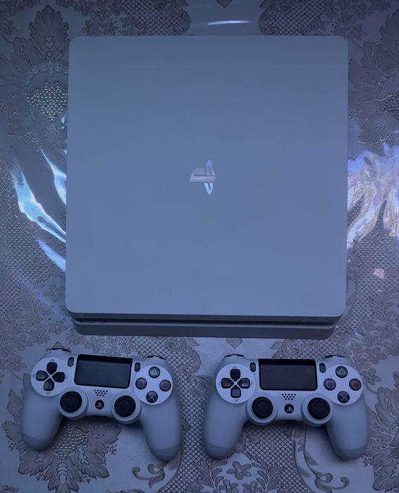 Playstation 4 Slim White TB