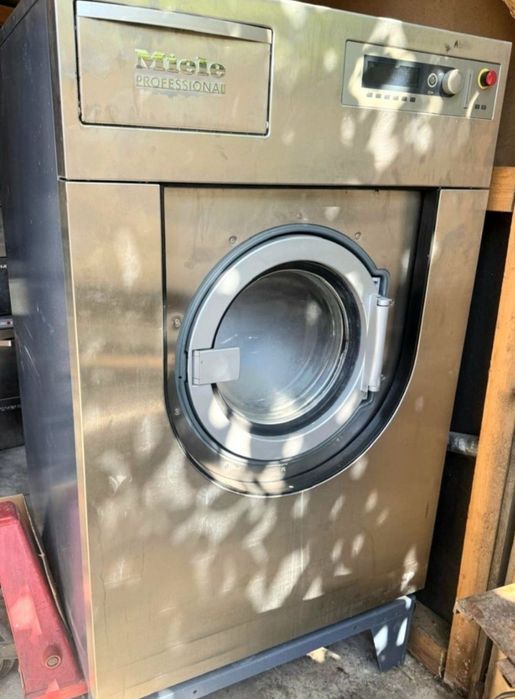 Mașină Industriala Miele