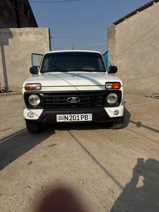 Lada niva 4 eshikli urban 2022 full