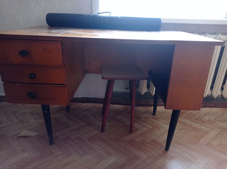 Продам старый шифонер