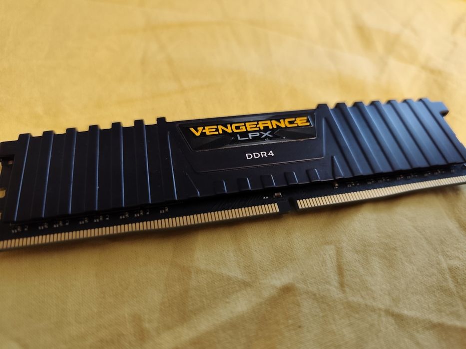 Memorie RAM Corsair Vengeance LPX 8GB DDR4 3200MHz CL16