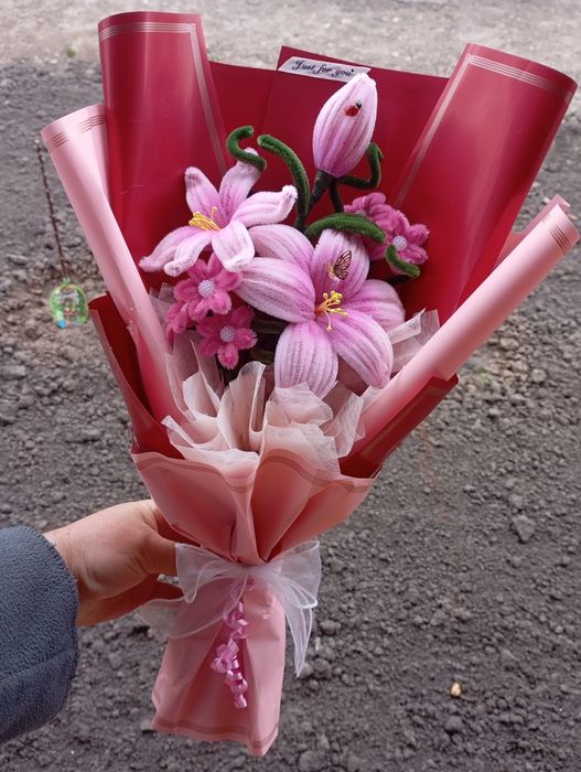 Buchete flori handmade din sârmă plușată 
Nu se ofilesc niciodată și