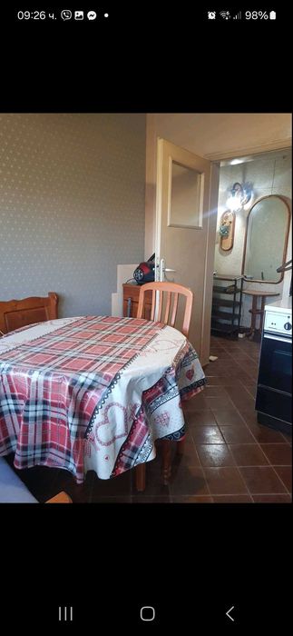 Дава се под наем Двустаен апартамент в Добрич, Център - 65 кв.м за 204 € - Снимка #1