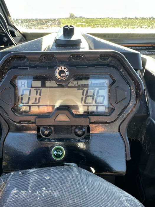 Can am maverick trail 1000