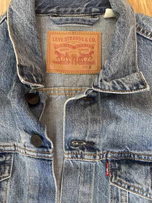 Geaca de blugi Levi’s