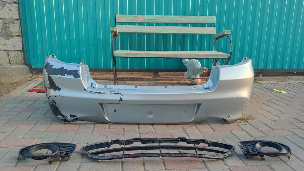 Продам бампер задний Datsun