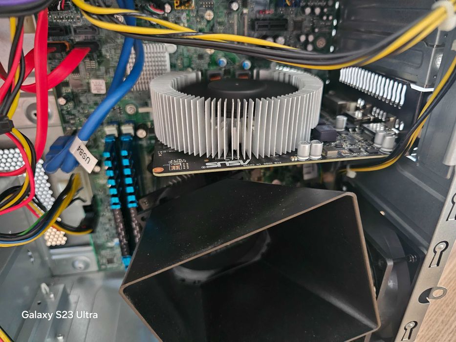 Unitate PC Gaming WiFi i5 4440 3.3Ghz/8GB/GTX1050 2GB GDDR5/HDD 500GB