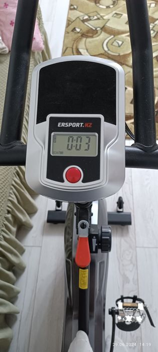 Велотренажер новый