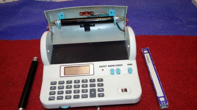 Детектор валют ультрофеолетовый