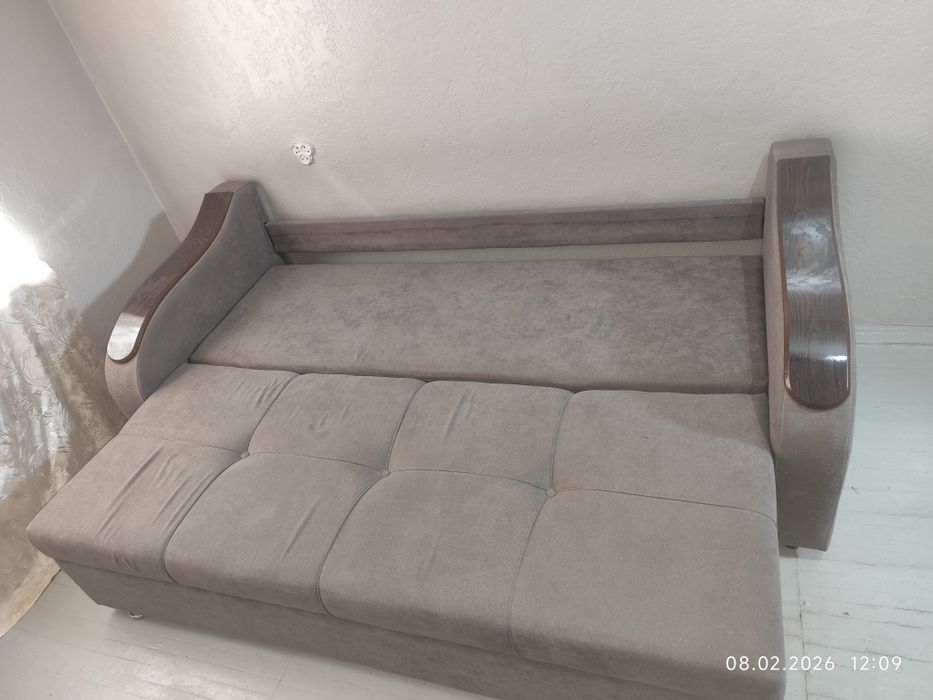 Диван тахта с боковинами