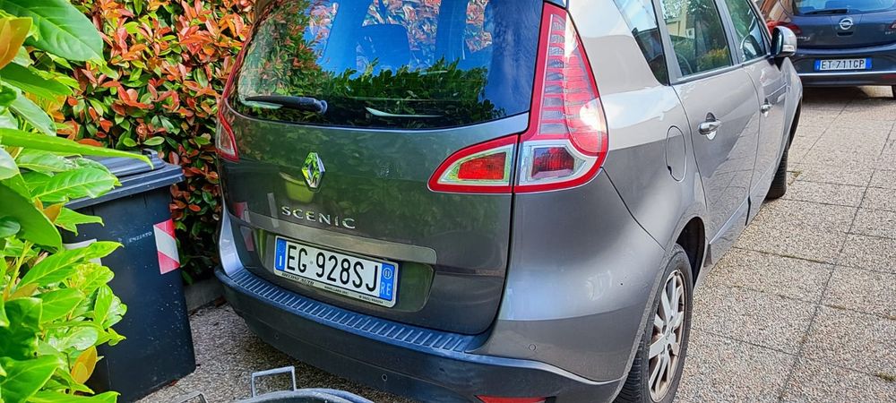 Planșă de bord renault scenic 3  facelift 2012