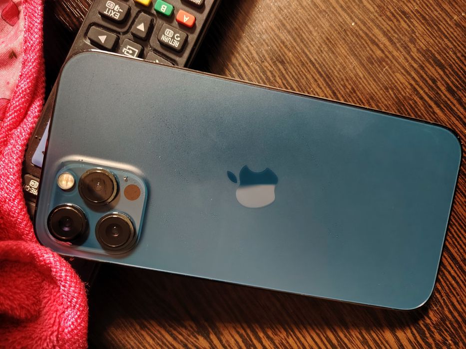 Продам ihone12 Pro max