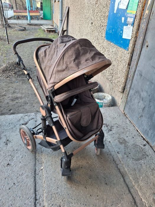 Коляска детская 5000т