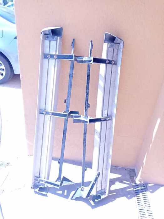 Степенки в много добро състояние за Тойота Раф4